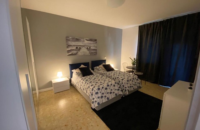 YTHA HOUSSE ROMA CENTRO