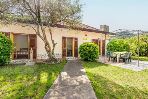 Yunger House with Garden and Balcony x5