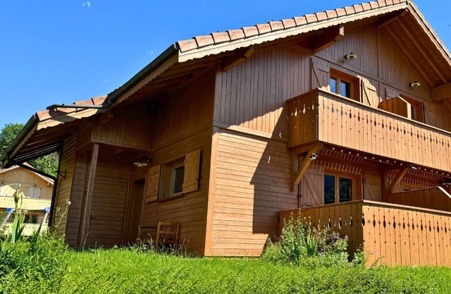 Z-Chalet Mitoyen 2A, Z-Chalet Mitoyen 2A