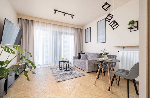 Zabrska 15 Katowice Creamy Studio Air conditioning Smart TV Parking