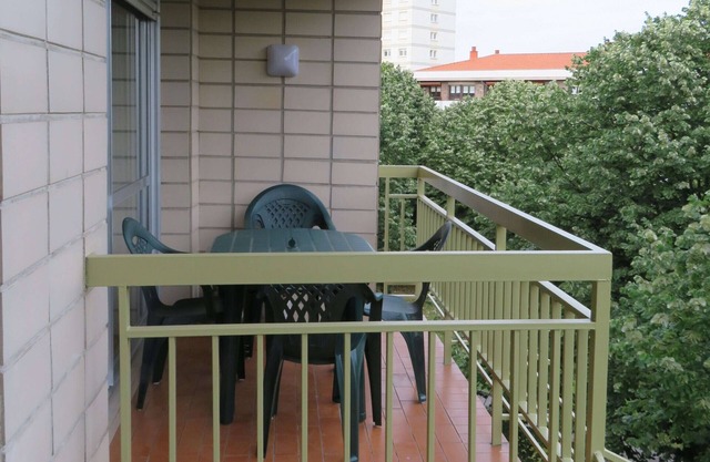 Zinkunegi Apartment - Accommodation near the beach with parking by Egona