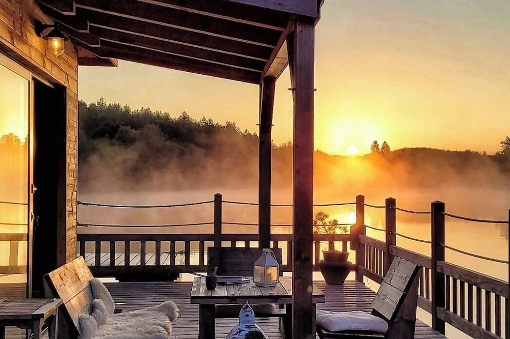 Noyen-sur-Sarthe Cabin | L'observatoire, Cabane Flottante Pour 4 Personnes