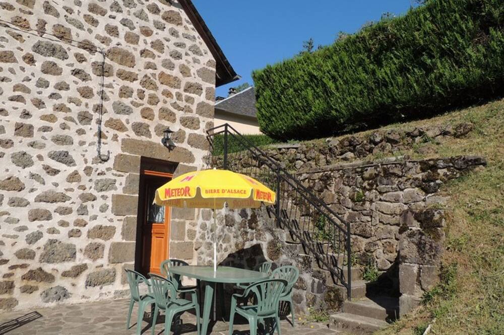 Saint-Projet-de-Salers Cottage | Gite Saint-Projet-de-Salers, 2 bedrooms, 4 persons