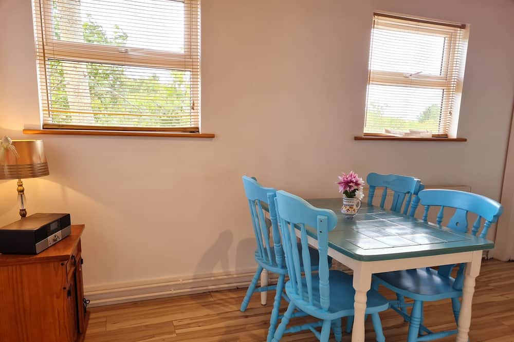 Dawros More Apartment | Luiseach's Haven, Perfect couples retreat