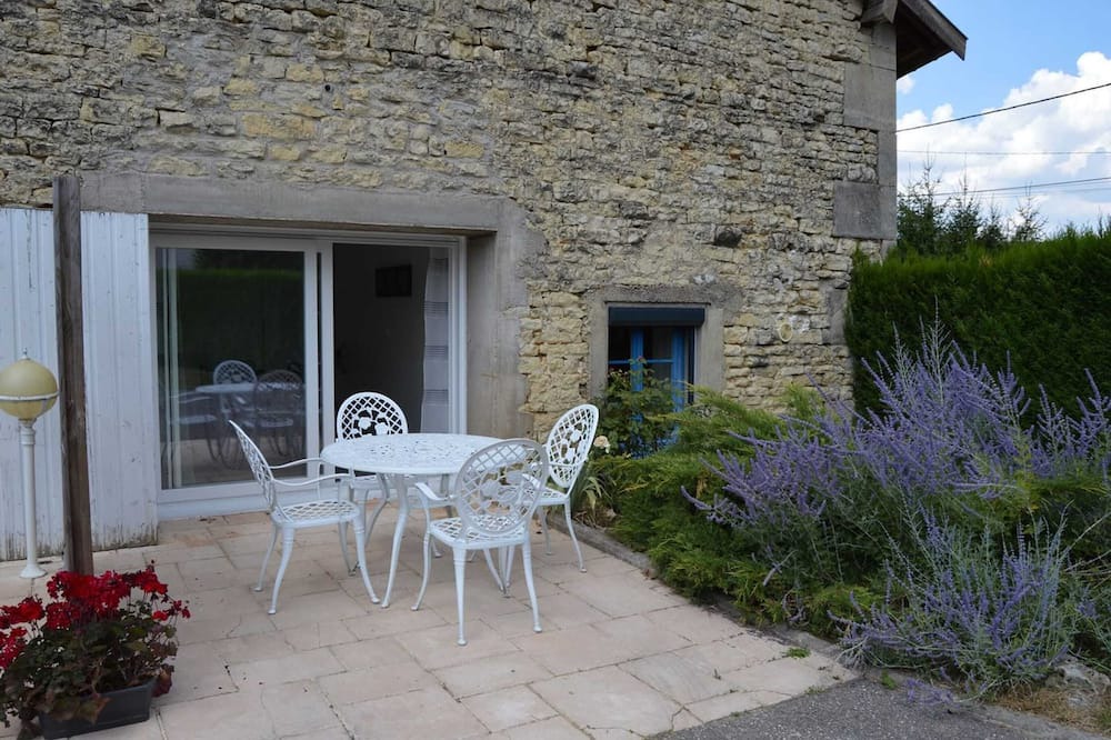 Bazincourt-sur-Saulx House | Homerez - Beautiful house for 6 ppl. at Bazincourt-sur-Saulx