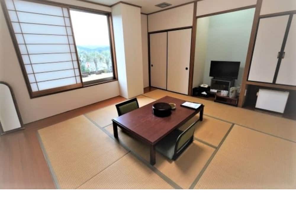 Hitoyoshi House | Stay without meals Japanese style room 8 tatami / Hitoyoshi Kumamoto