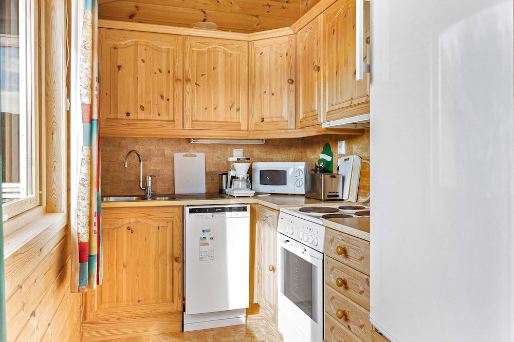 Gulen Municipality House | 6 person holiday home in Ånneland