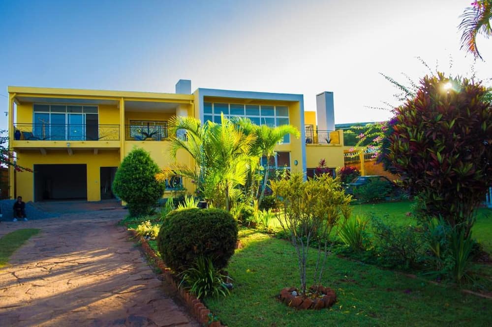 Ambohibao Villa | The elegant Villa Alexandre near Ivato Airport.'