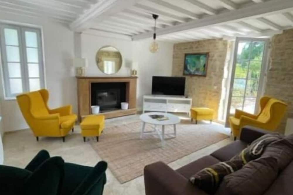 Aure sur Mer Apartment | Le Clos de Russy