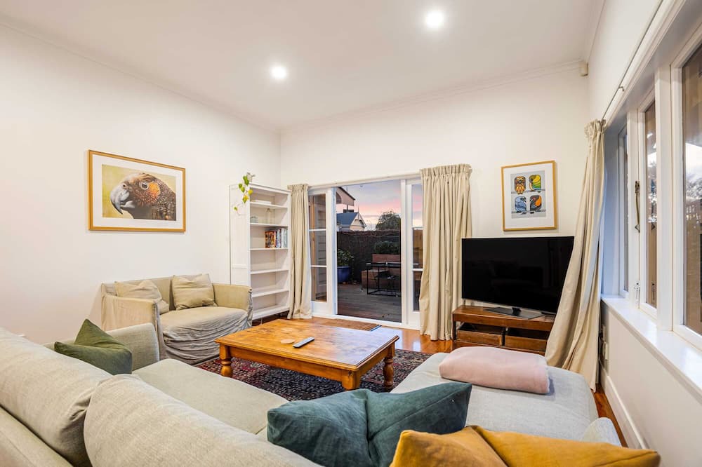 Grey Lynn House | Modern Classic Summar