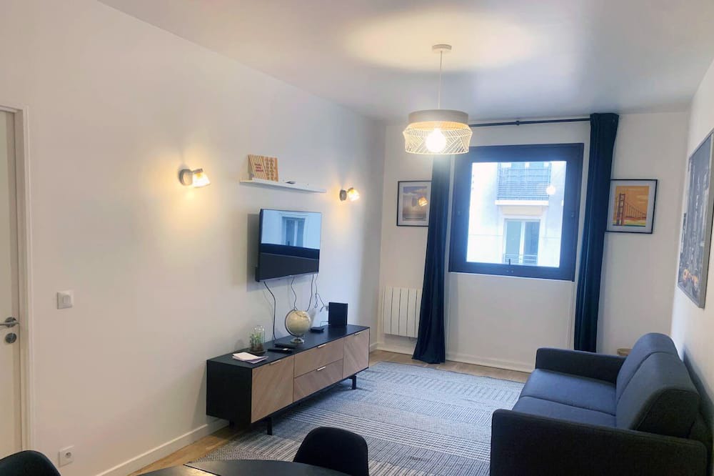Quartier Sainte-Marguerite Apartment | Urban Flat 167 - Luxury 1 Bedroom Flat in Paris