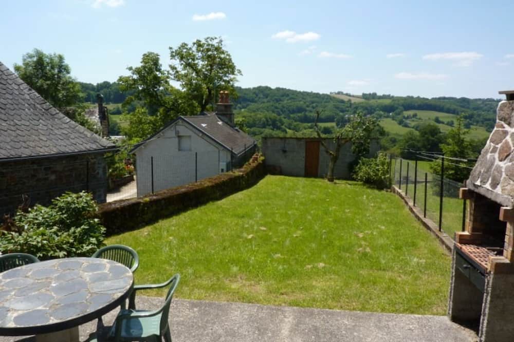 Drugeac Cottage | Gite Drugeac, 4 bedrooms, 8 persons