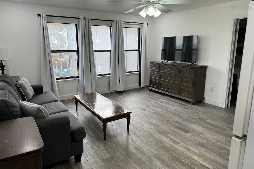 Lampasas Apartment | 4 blocks from Historic Downtown Lampasas
