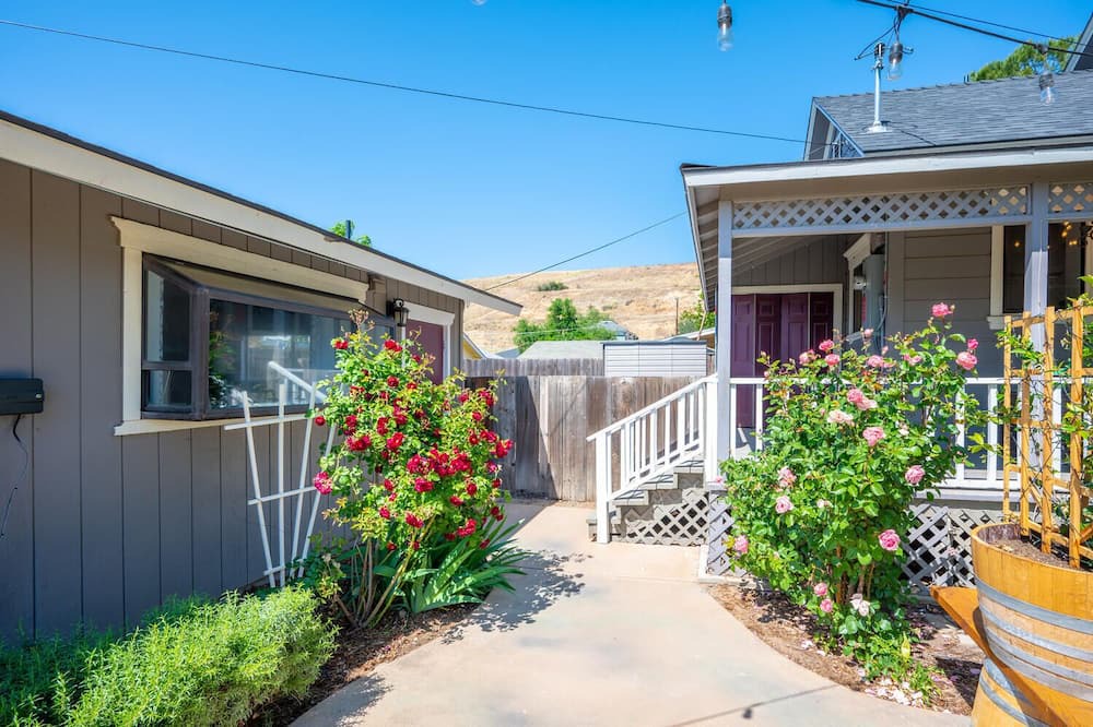 San Miguel House | Littlefield Bungalow Suite