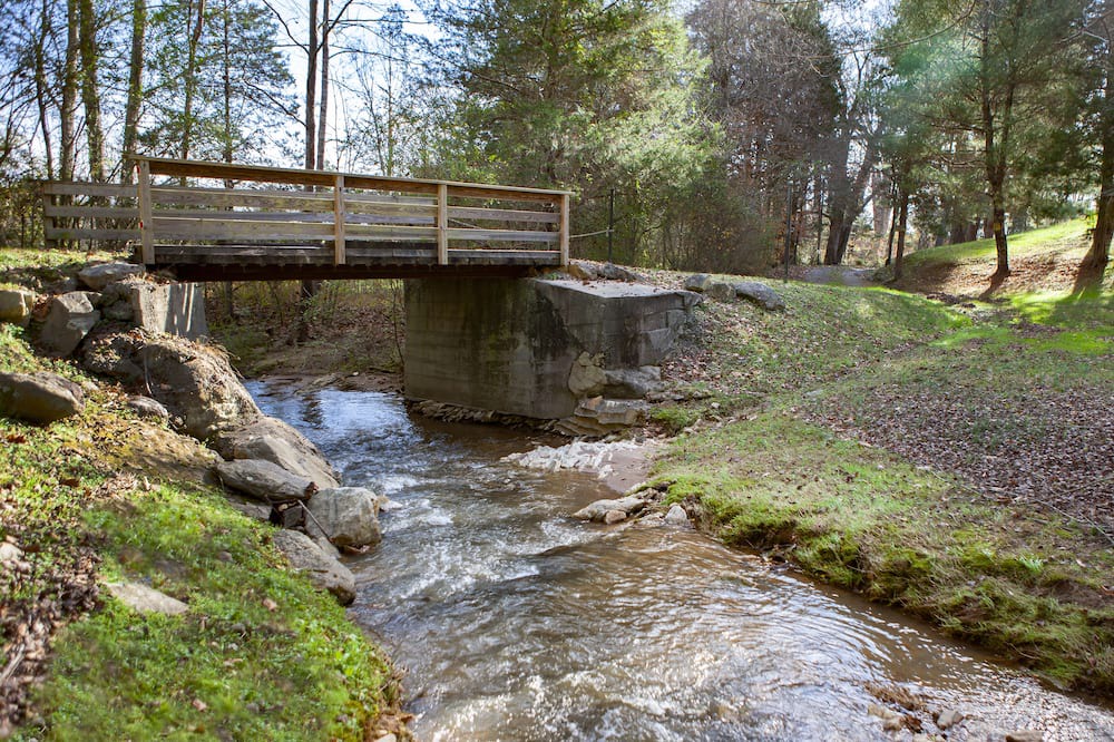 Roseland House | Possum Trot Farmhouse + Lodge in the Blue Ridge South of Charlottesville!