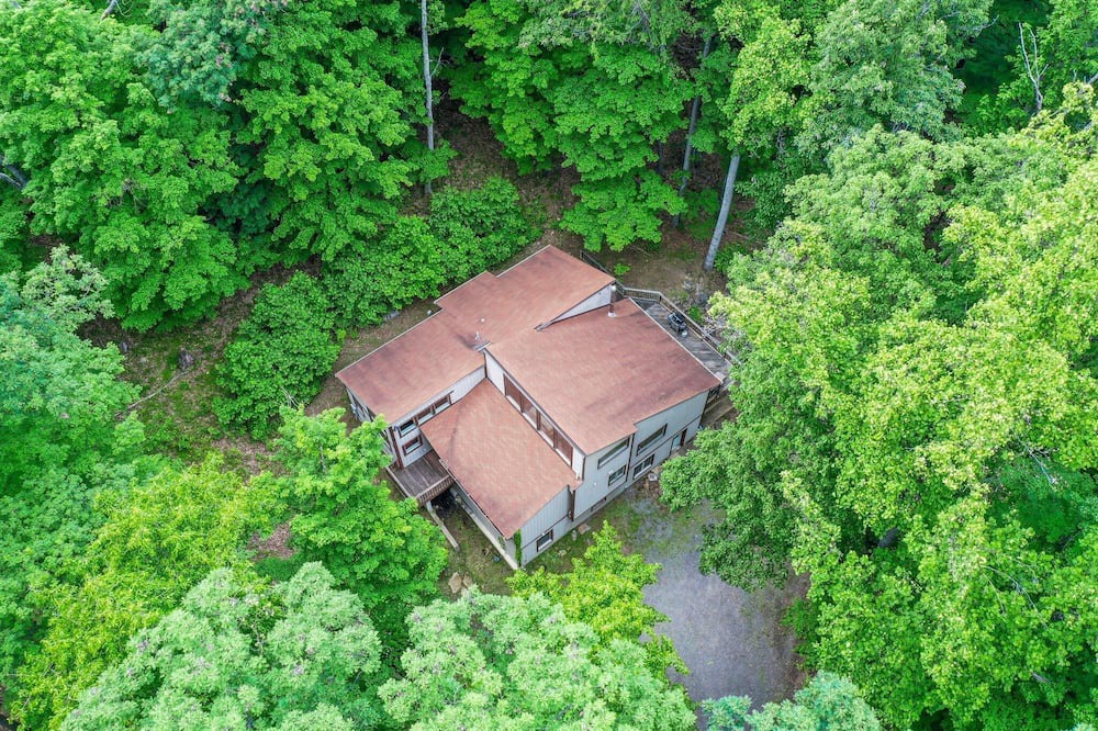 Berkeley Springs House | Turtle Pond- The cabin with it all!