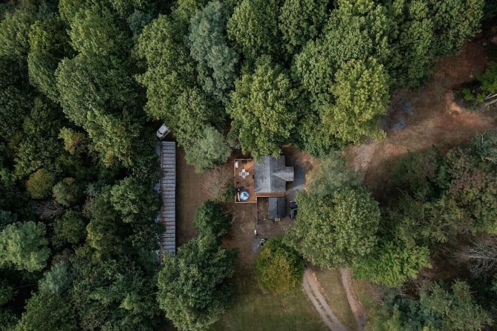 Elkton Cabin | 10 mins from Shenandoah National Park ~ Cozy Cabin