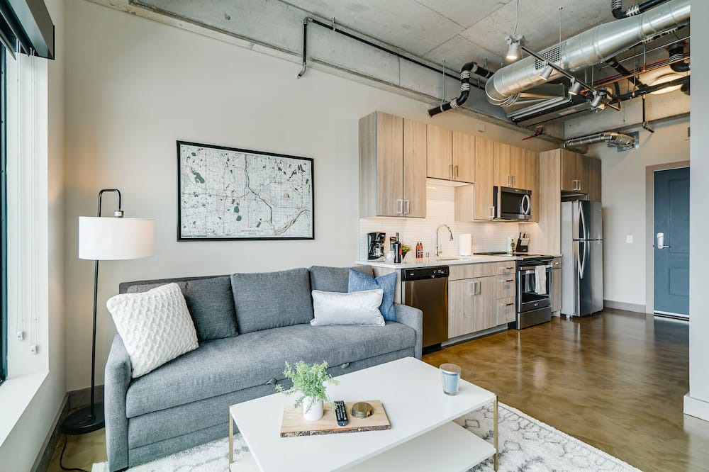 Warehouse District Apartment | Minnestay* Sable 82 Alcove ♥ Walk to Shops/Bars/Dining ♥ Great North Loop Locati