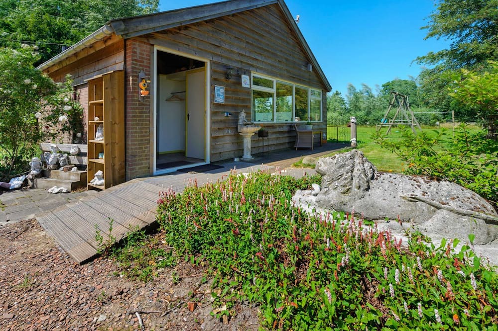 Eastermar House | Enticing Holiday Home in Eastermar near Burgumer Mar Lake