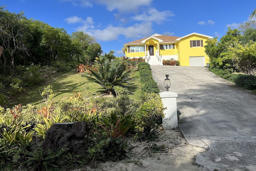 North Palmetto Point Villa | Welcome to Paradise!