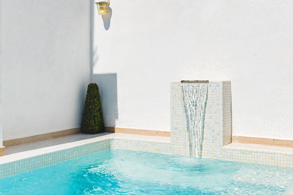 Sitges Town Center Villa | Sitges Centre Mediterranean House- 5 Bed/4 Bath/Private Pool- Sleeps up to 11