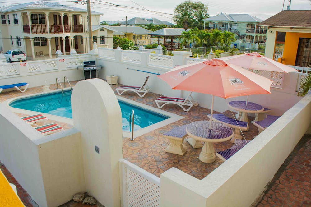 Welches Villa | 2 Bedroom Holiday rental With Pool On The Southcoast