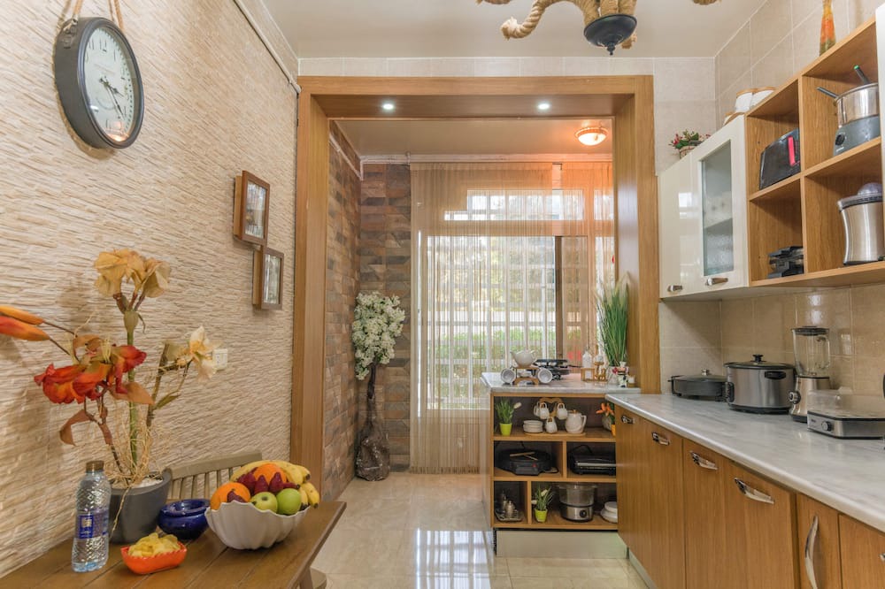 Hammamet House | Have breakfast by the pool every day