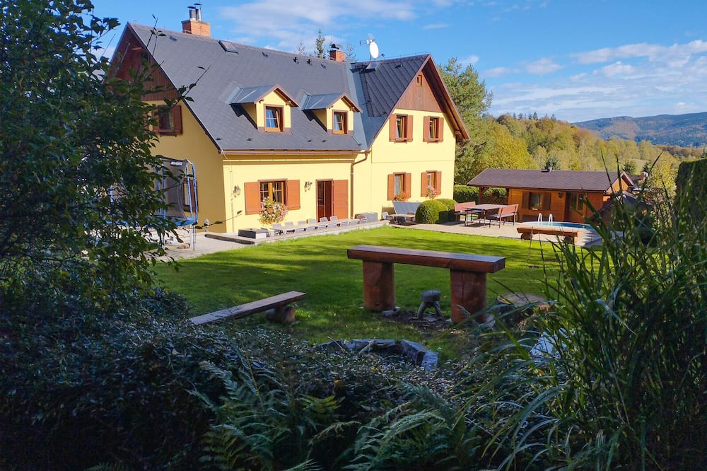 Bela pod Pradedem House | In the 'Zentral-Altvatergebirge' we offer you Comfort-Living in a quiet location