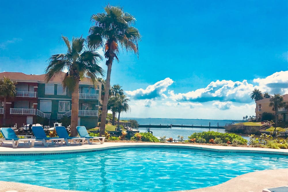 Port Isabel House | Vitamin Sea- 40 HT