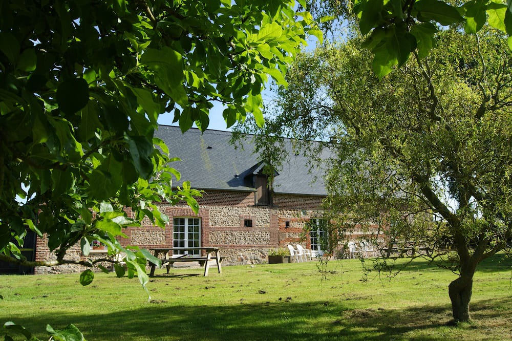 Bretteville-du-Grand Caux Cottage | Charming Normandy cottage chestnut 15 km from Etretat in Upper Normandy