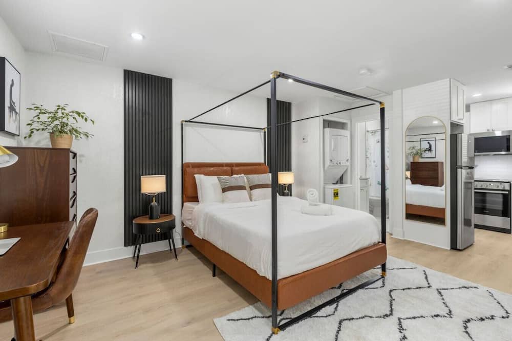 Tampa Apartment | Comfort in Prime Area | Free Parking & Crib