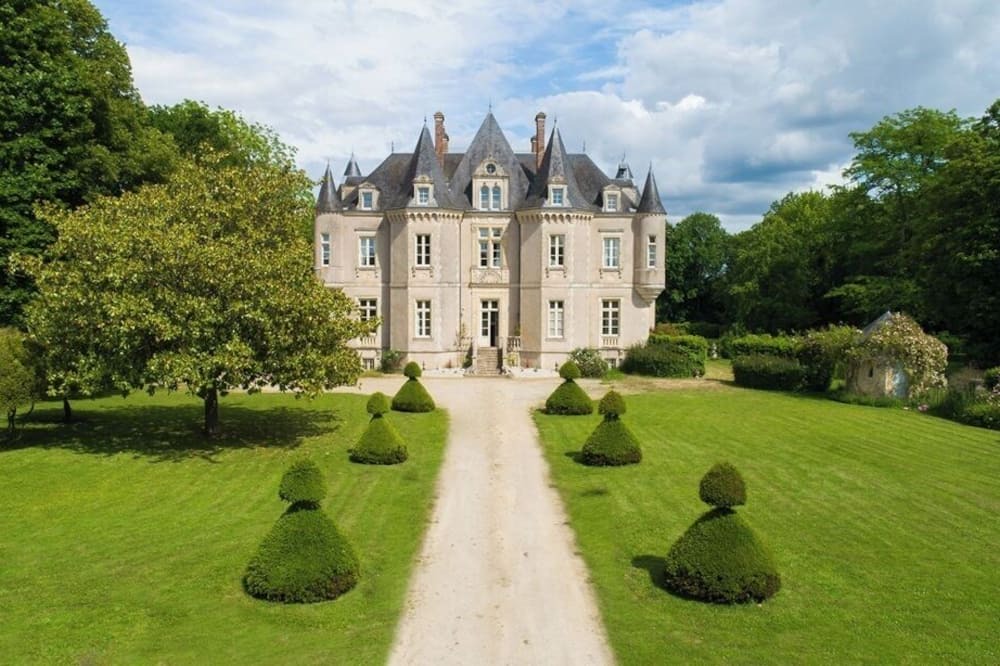 Vallon-sur-Gee House | Château de la Grange Moreau