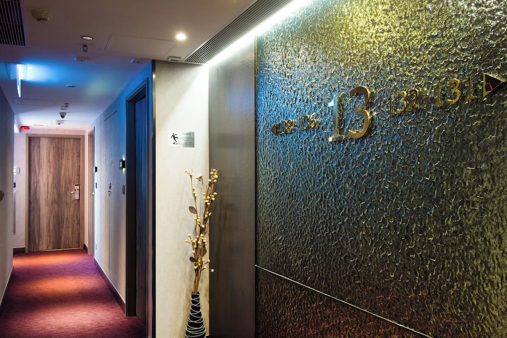 Tsim Sha Tsui Hotel | The Bauhinia Hotel Tsim Sha Tsui