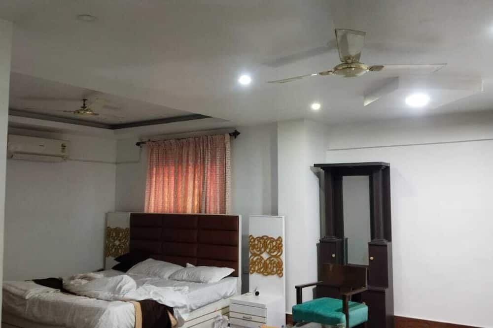 Bhubaneshwar Hotel | The Royal Suites