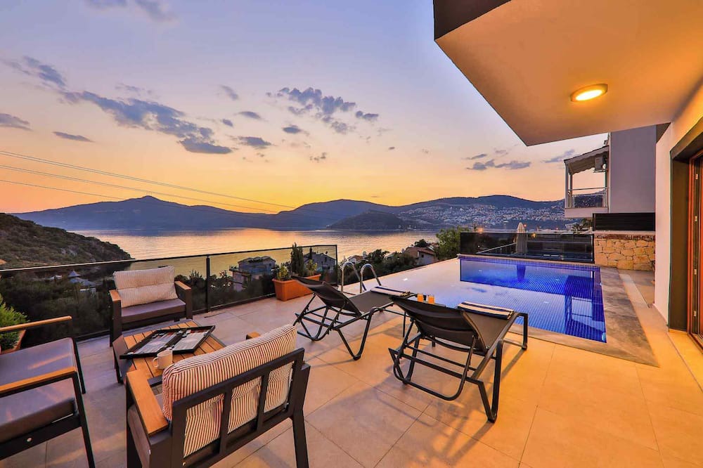Kalkan Villa | Villa Rainbow