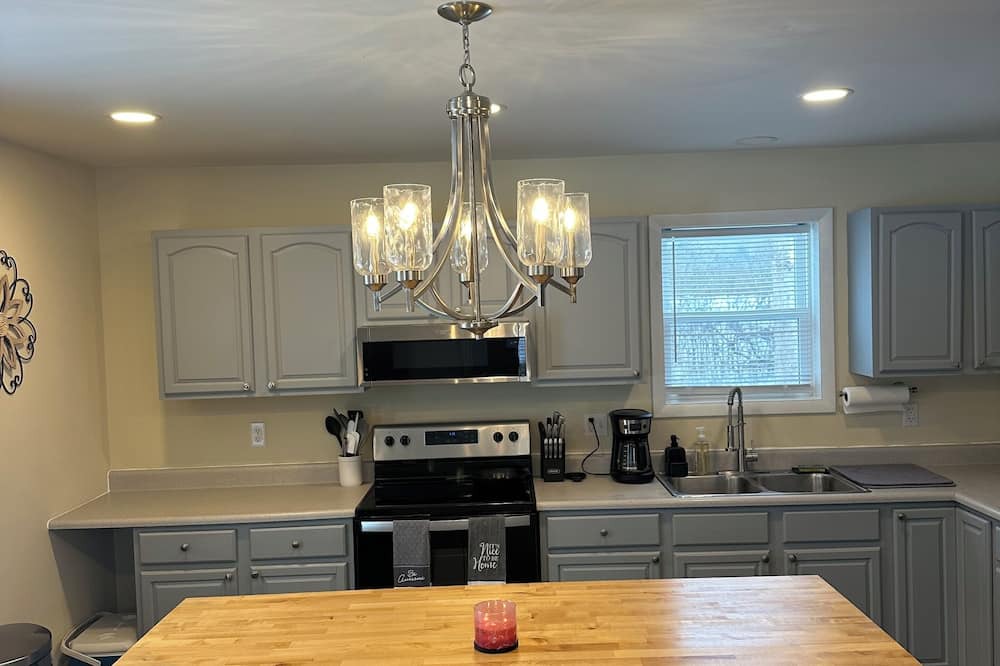 Lorraine House | Charming 3-bedroom house with WiFi, AC in lovely Lorraine
