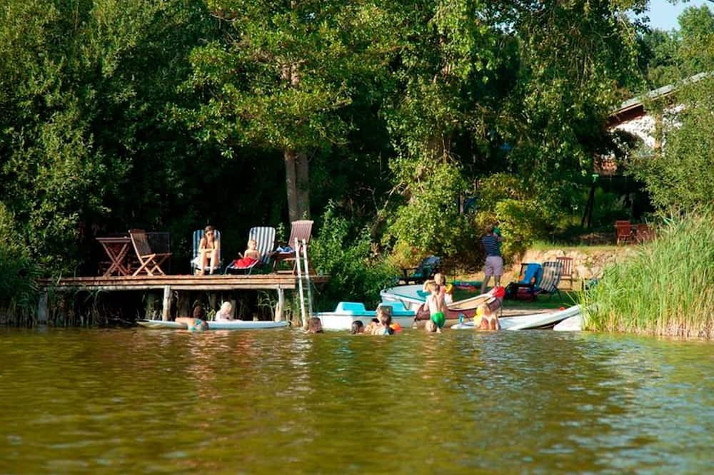 Behren-Luebchin Apartment | Vacation home Duckwitz 1 - Vacation at Duckwitz Castle