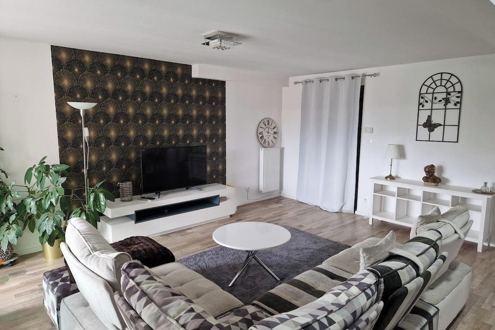 Bousse Apartment | Duplex apartment overlooking the Moselle