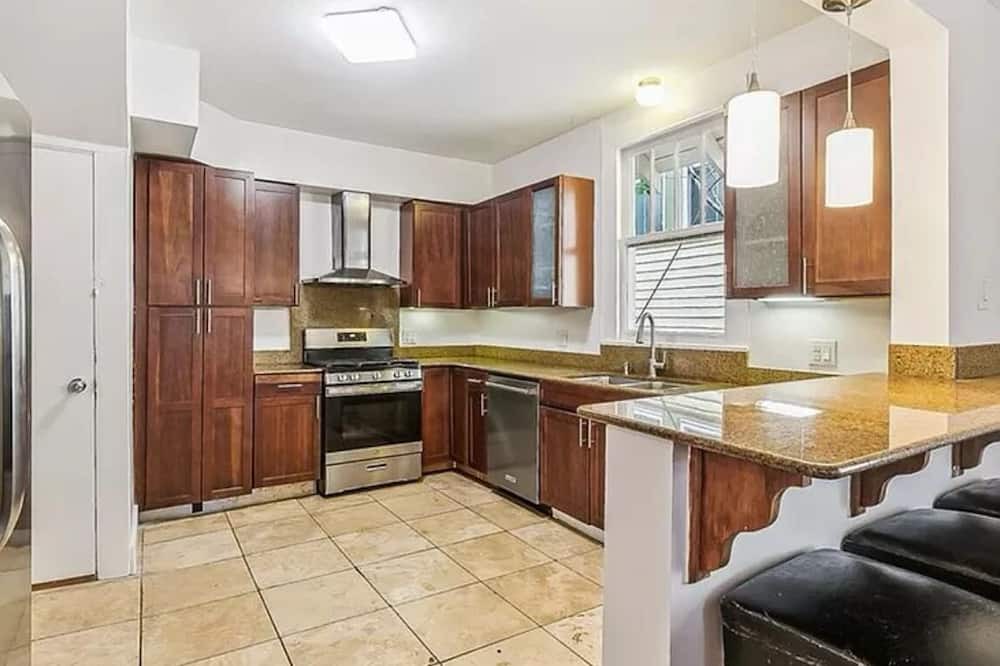 Audubon House | Charming 4-bedroom house with WiFi, AC steps to Universities in New Orleans