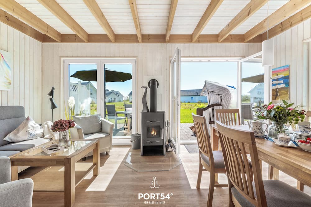 Olpenitz House | Nordstern - infrared sauna, bathtub, fireplace, shower, terrace, beach chair