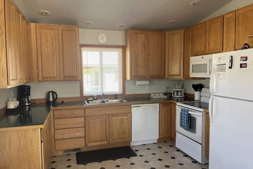 Sunland Estates House | Spacious Oasisnn