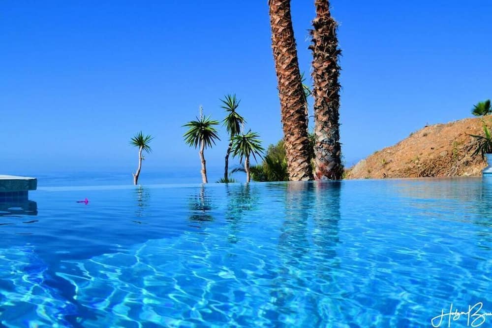 Torre de Benagalbon House | Buganvilla Comfortable holiday residence