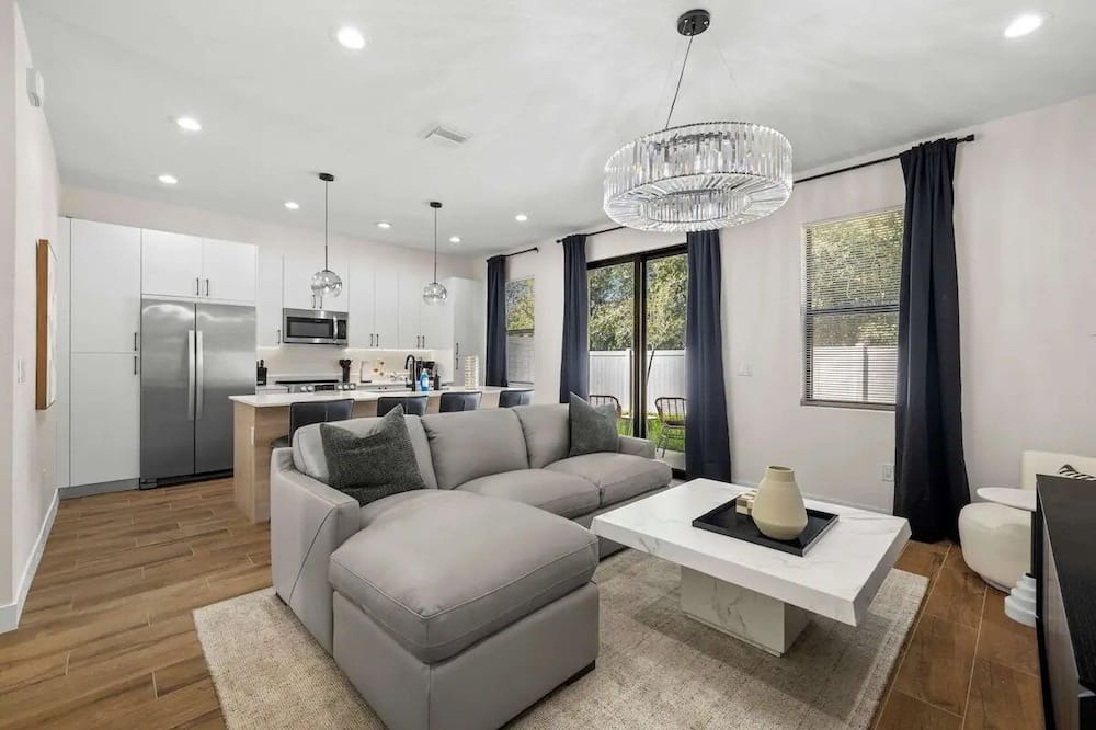 Pinecrest West Park House | Spacious New-Build 3Br Home Near Downtown Tampa