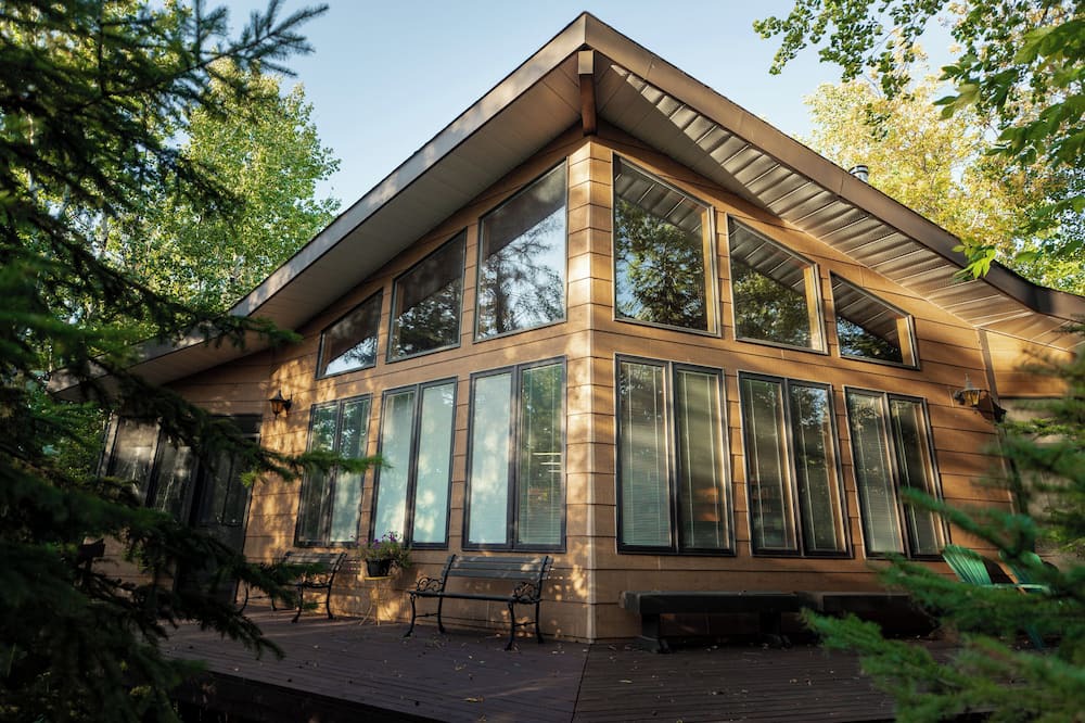 Victoria Beach Cabin | Magical lakefront cabin retreat in Victoria Beach!