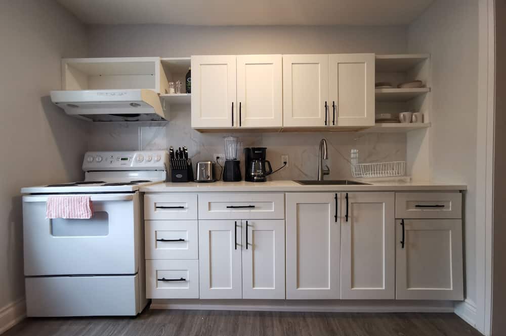 Vanier North Apartment | Downtown apartment
