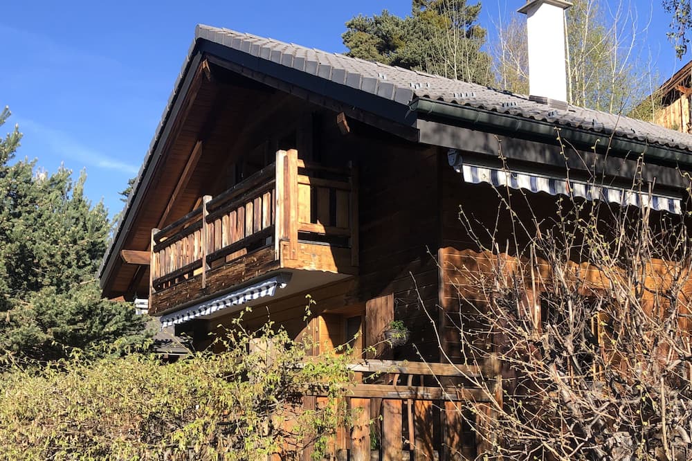 Chalais Ski Chalet | Family chalet, complete accommodation. Magnificent view