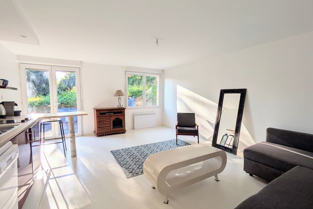 Vaux-le-Penil Apartment | Cosy apartment near Paris