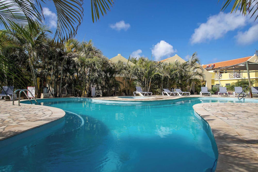 Playa Villa | Bonaire Village Villa 1B by Bookaparadise