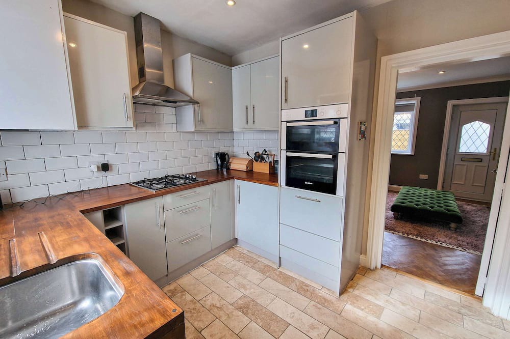 Lymm House | City SuperHost - Lovely 3 bed home