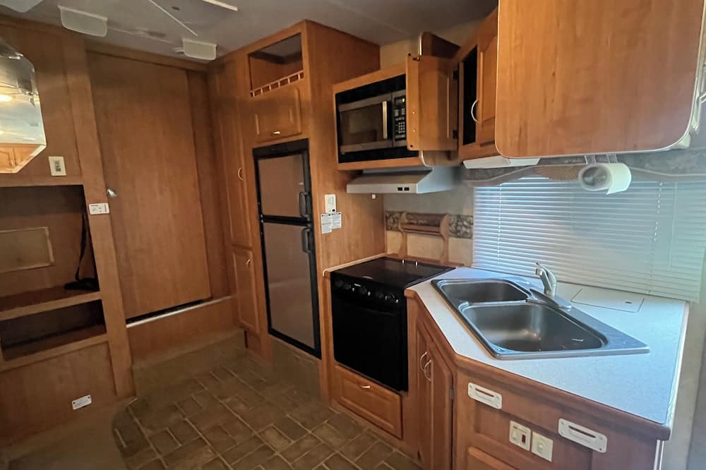 Jasper House | Cozy Camper at Rockwater Campground with all the amenities the campground offers